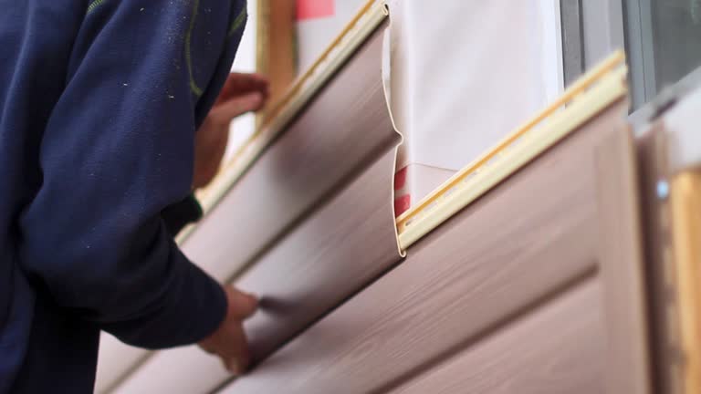 How To Choose The Right Materials for Your Siding Installation in 'Castle Rock, WA